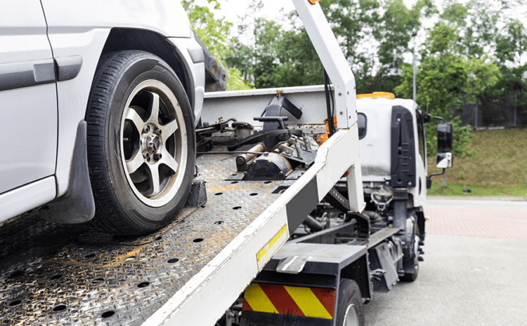 Grúas de carros: Beneficios de la asistencia vial